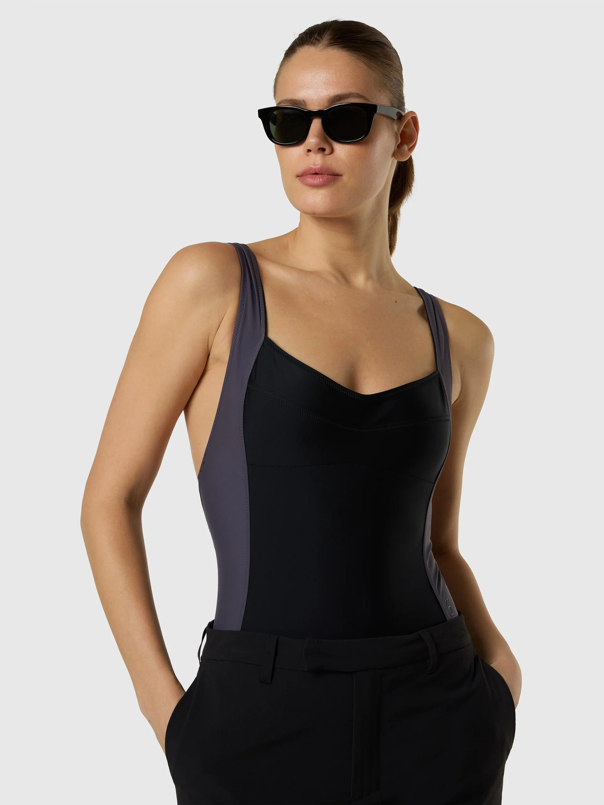 Retro sports swimsuit - Image 6