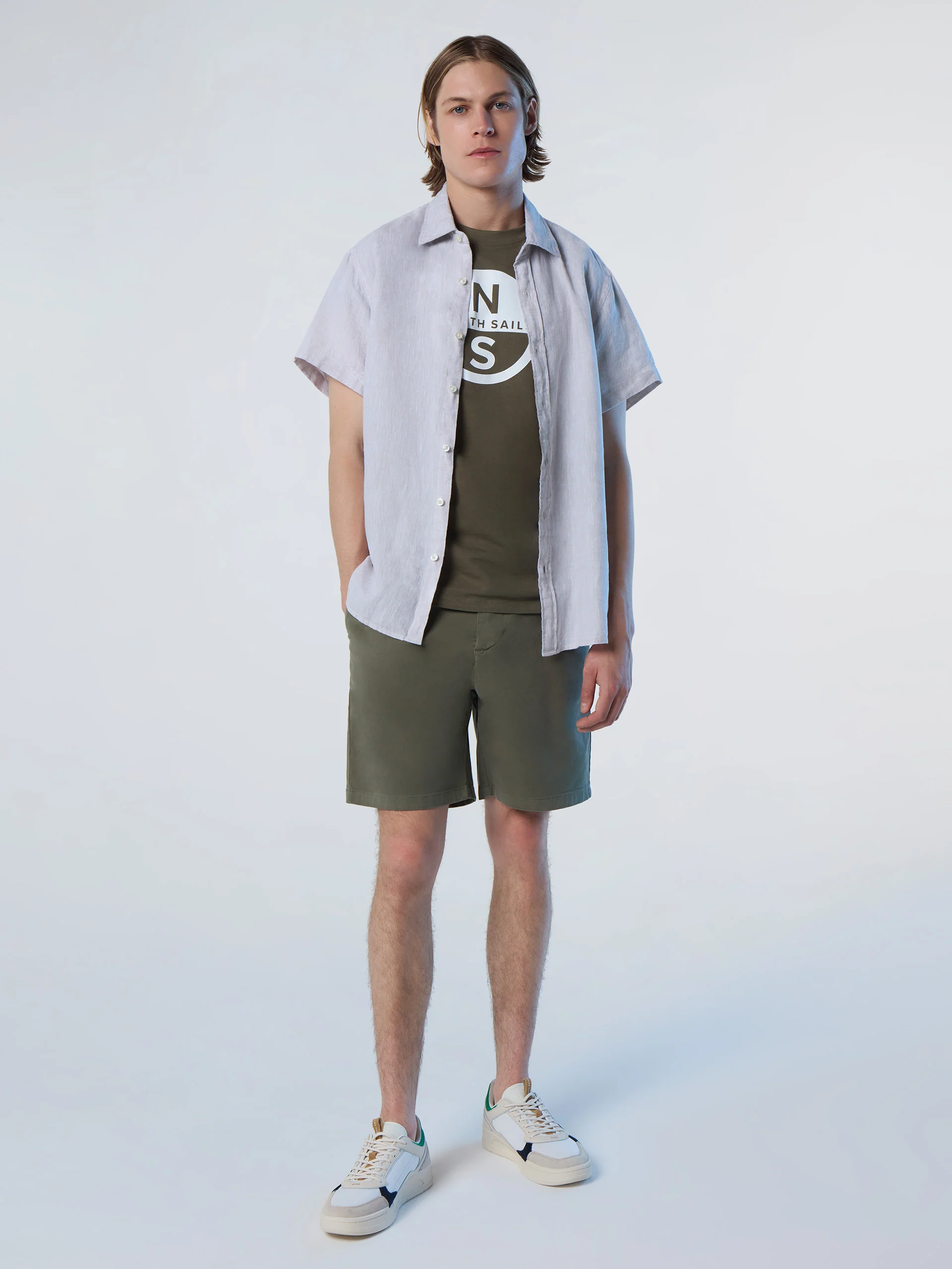 Chino shorts with logo patch - Image 40