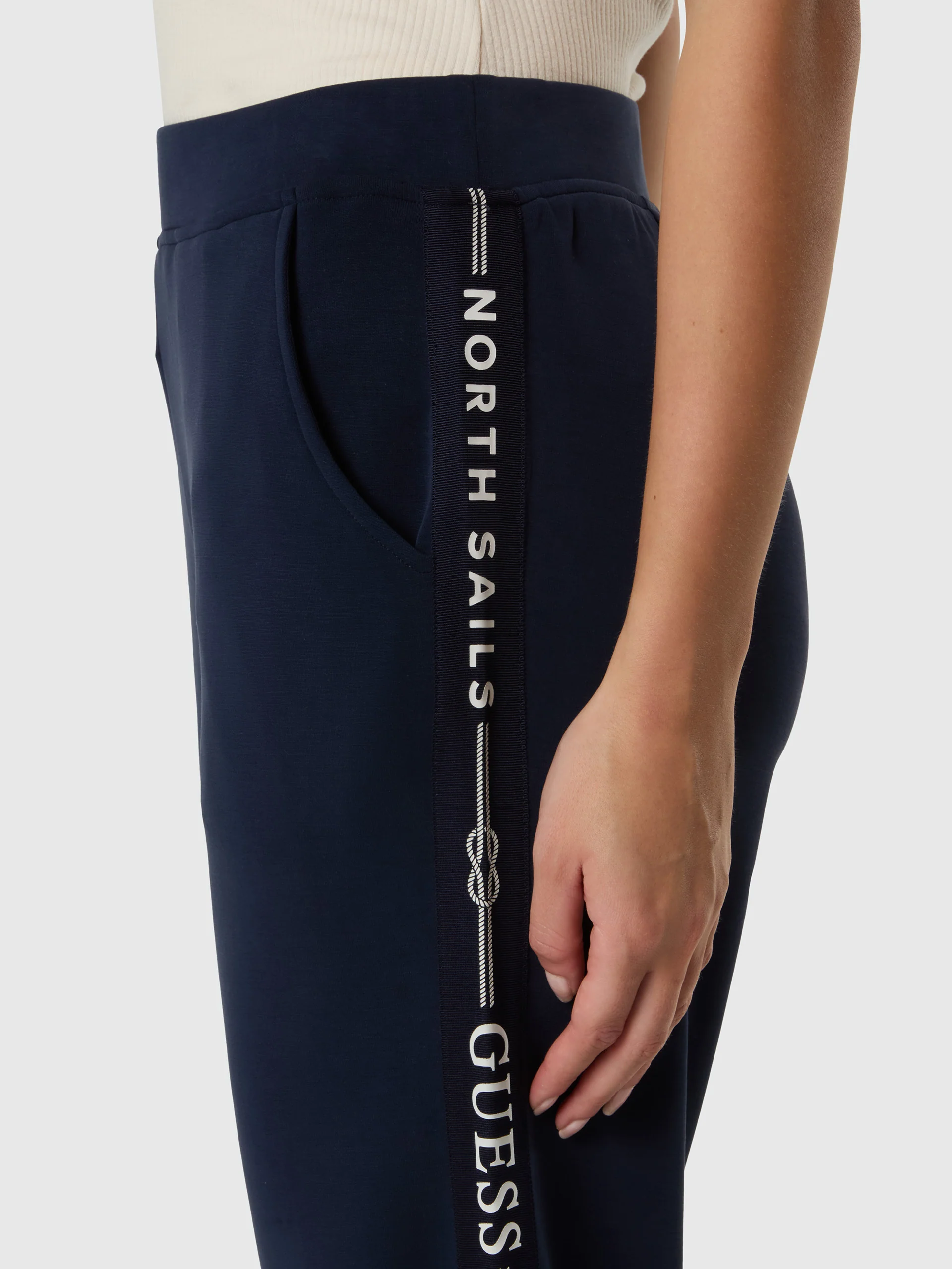 GUESS X NORTH SAILS SWEATPANTS - Image 6