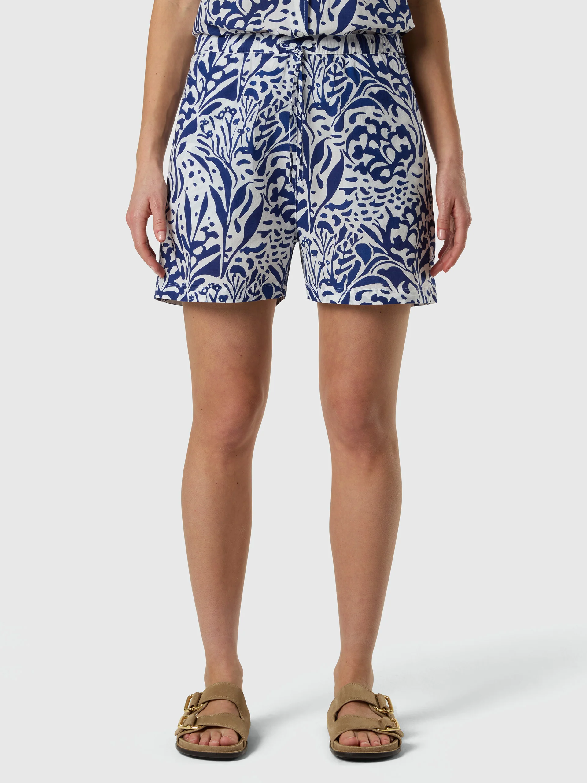 Muslin shorts with coral print