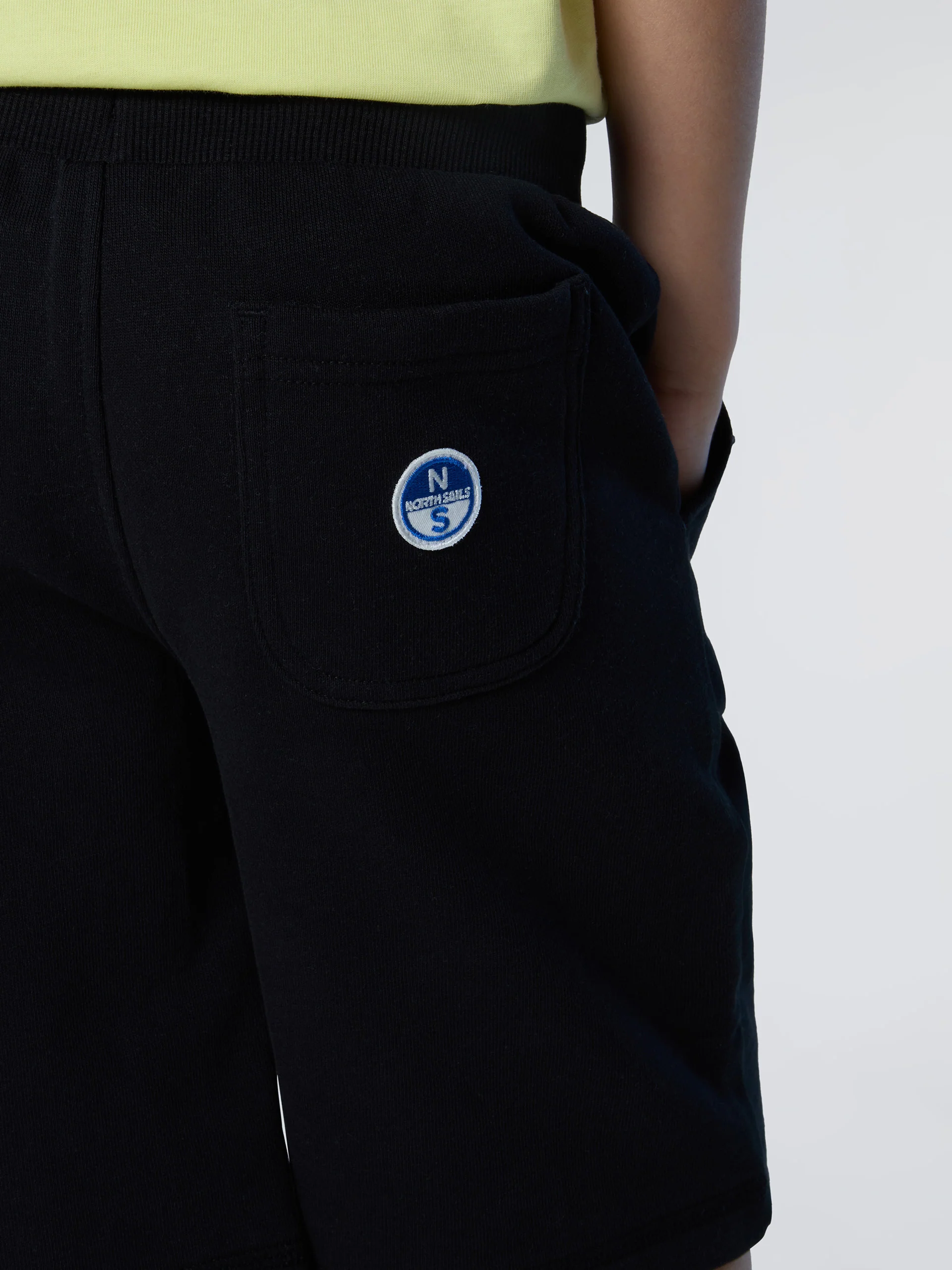 Sweat shorts with logo patch - Image 13