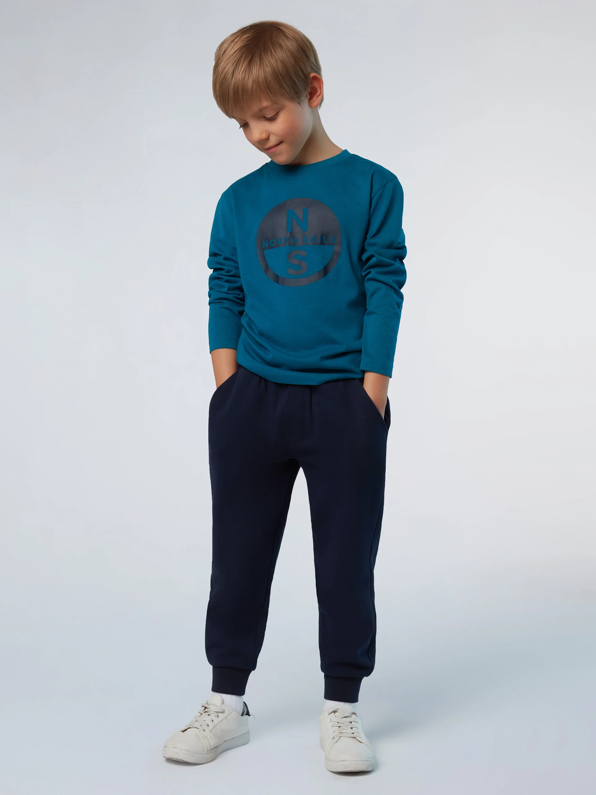 T-shirt with maxi print - Image 17