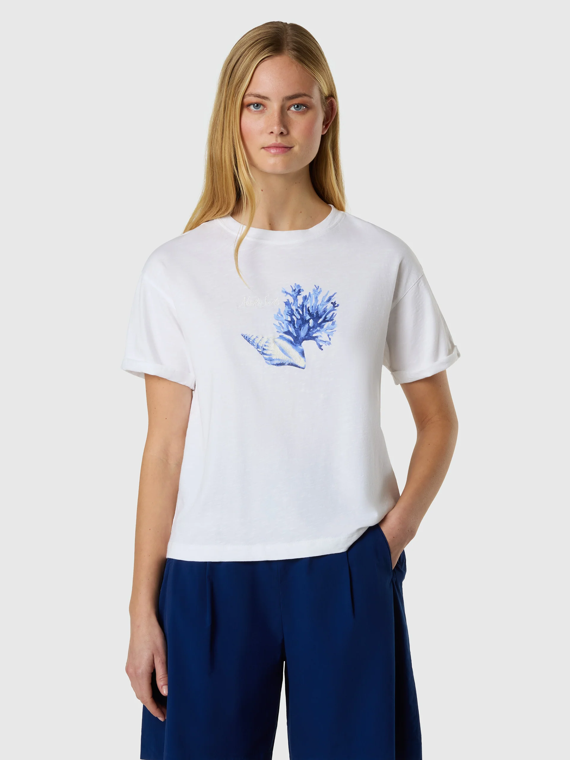 T-shirt with shell print