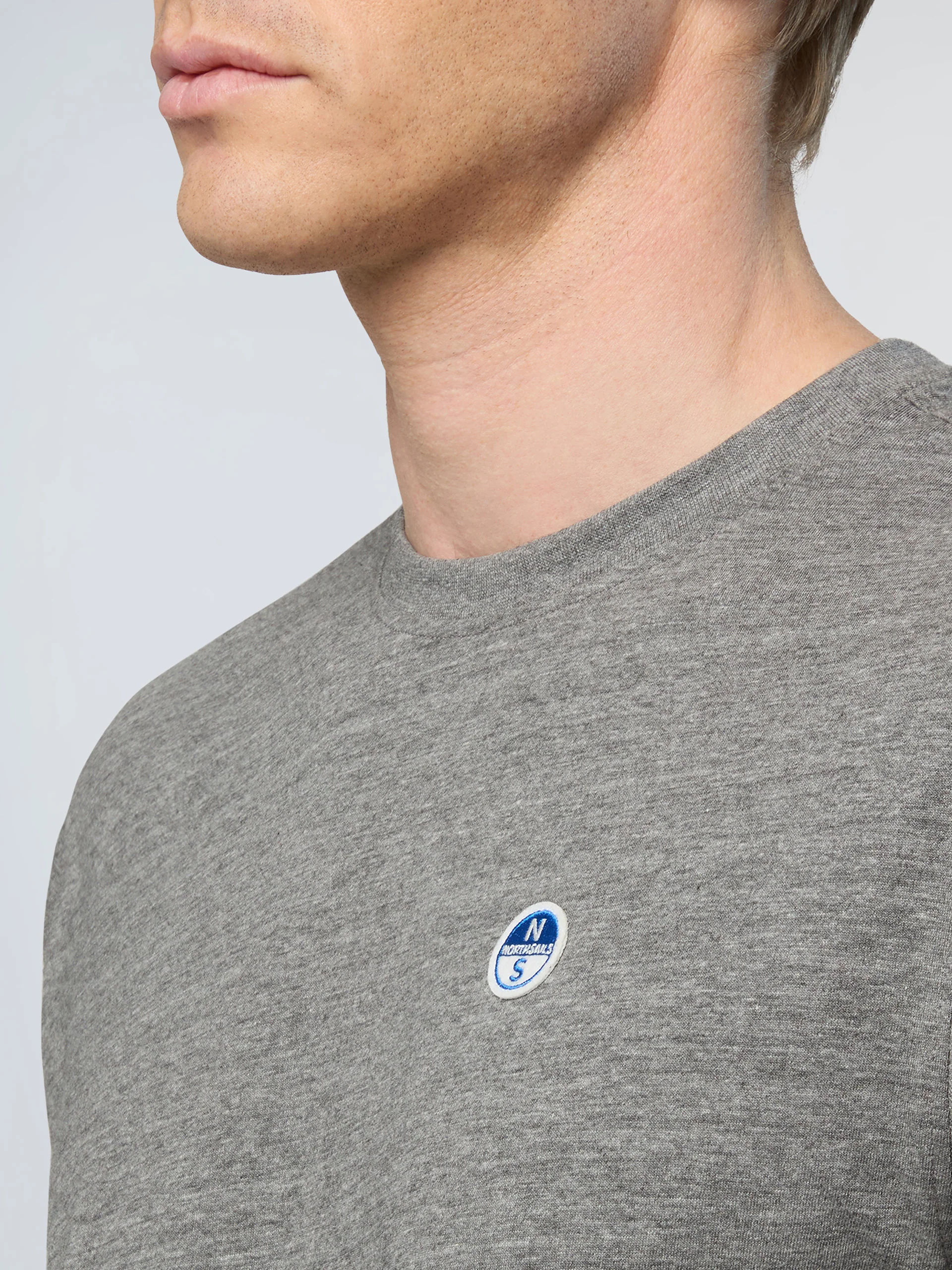 T-shirt with logo patch - Image 21