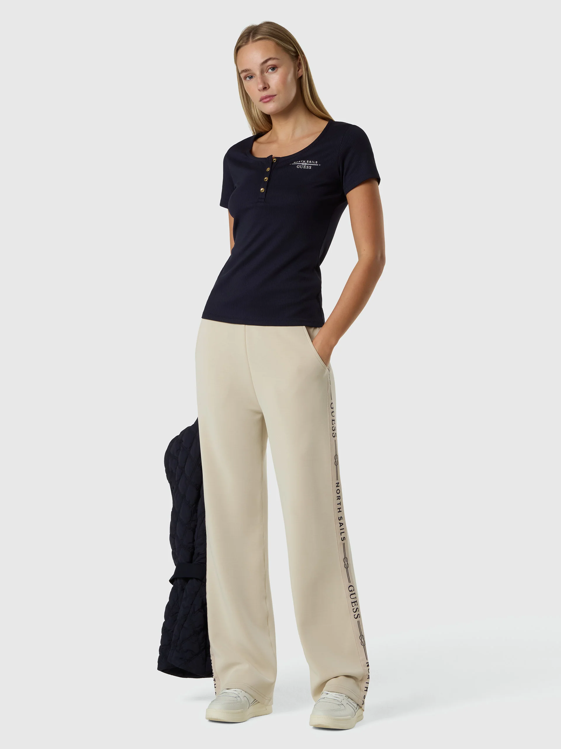 GUESS X NORTH SAILS BUTTON-FRONT T-SHIRT - Image 6