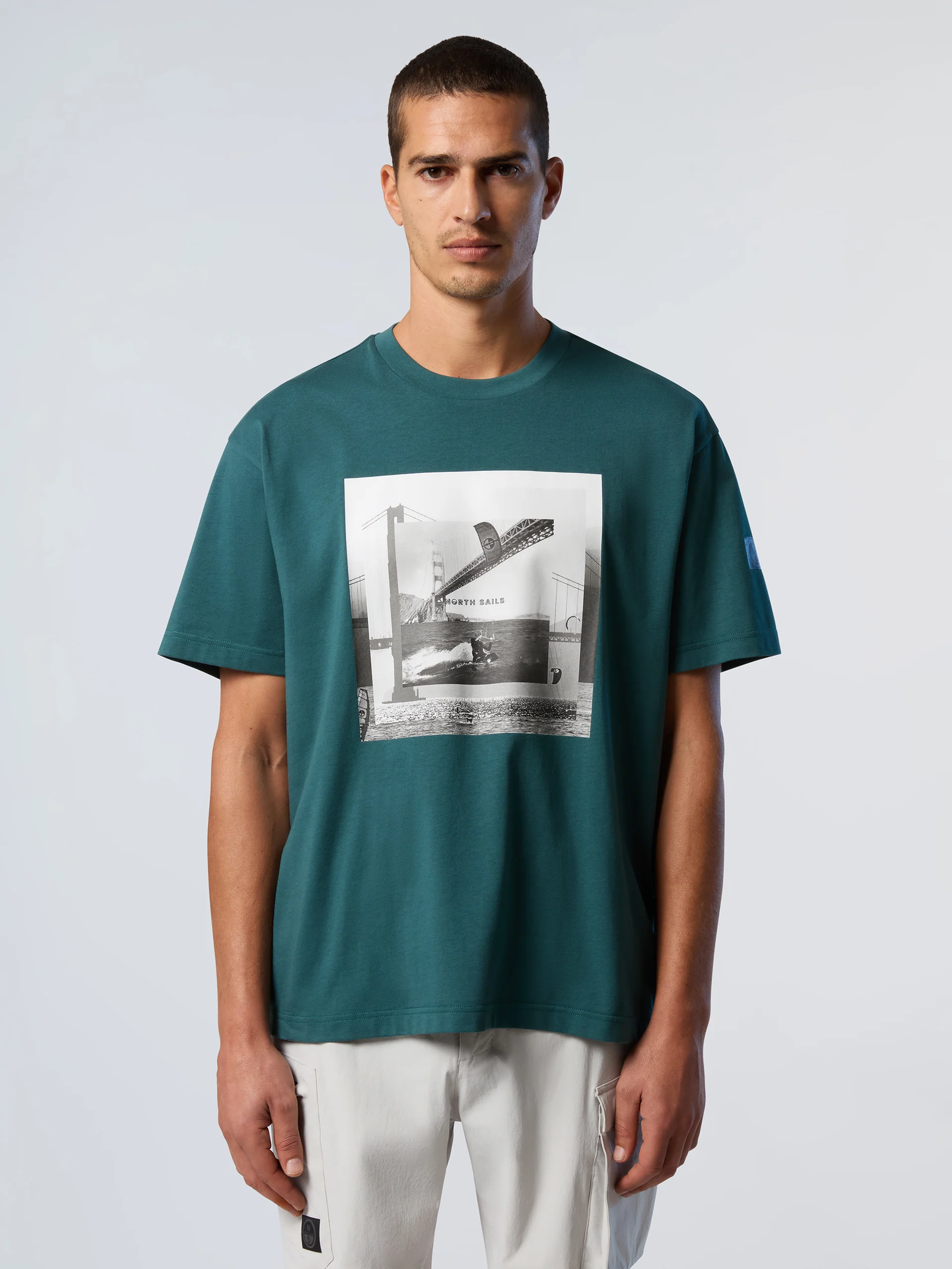 T-shirt with kitesurfing print