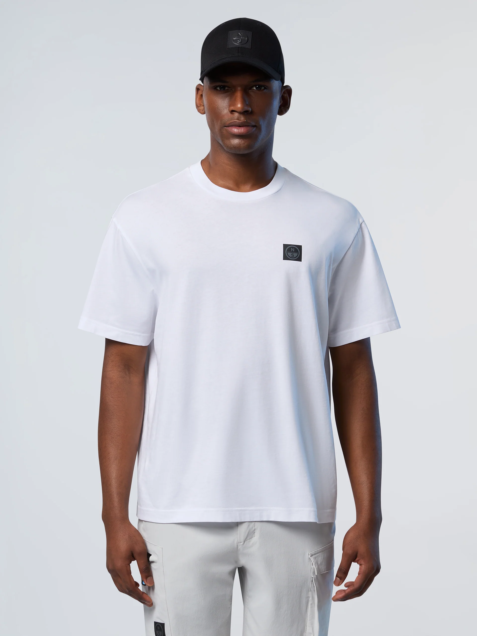 T-shirt with kitesurfing print - Image 7