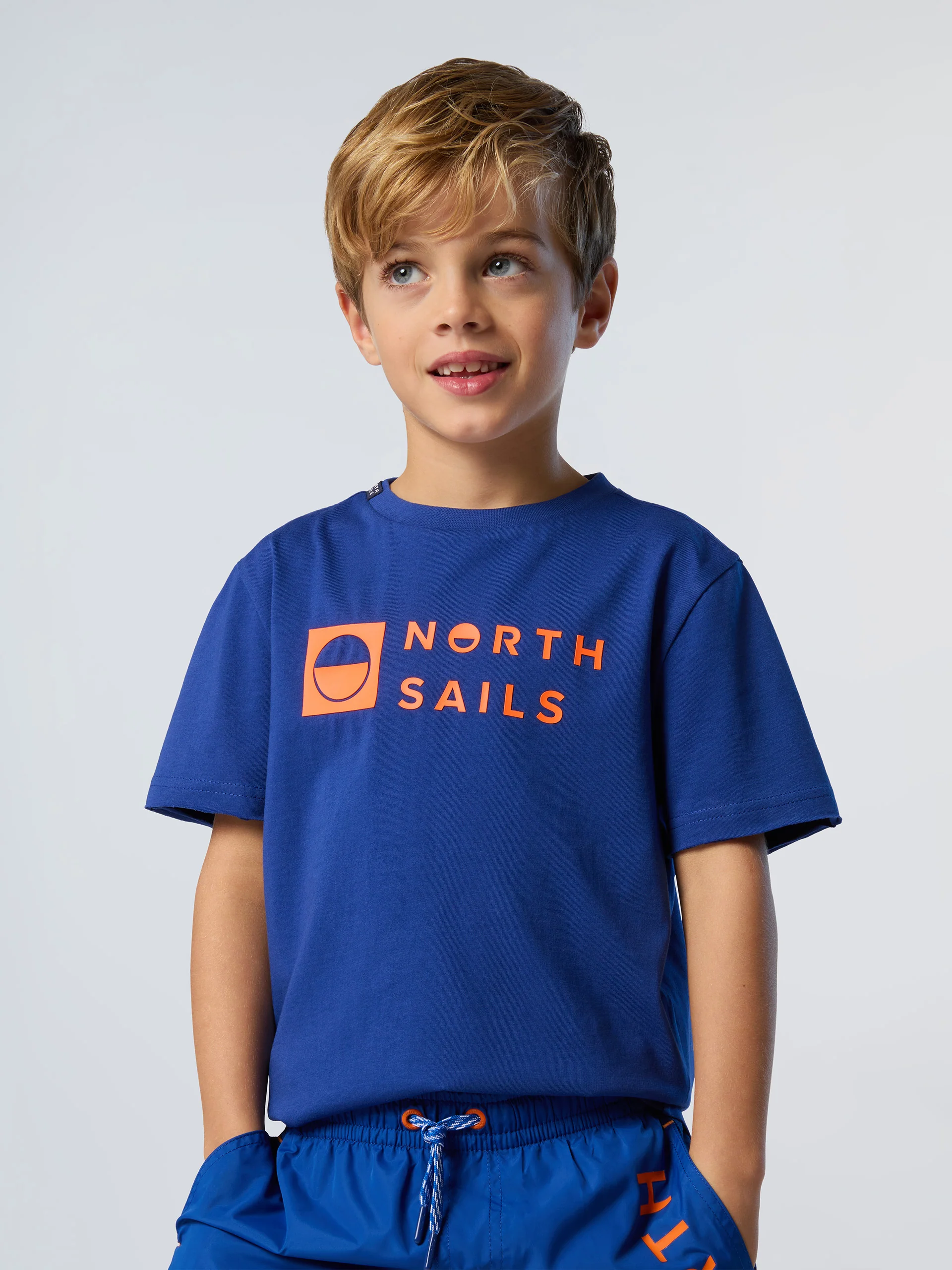 T-shirt with logo print - Image 16