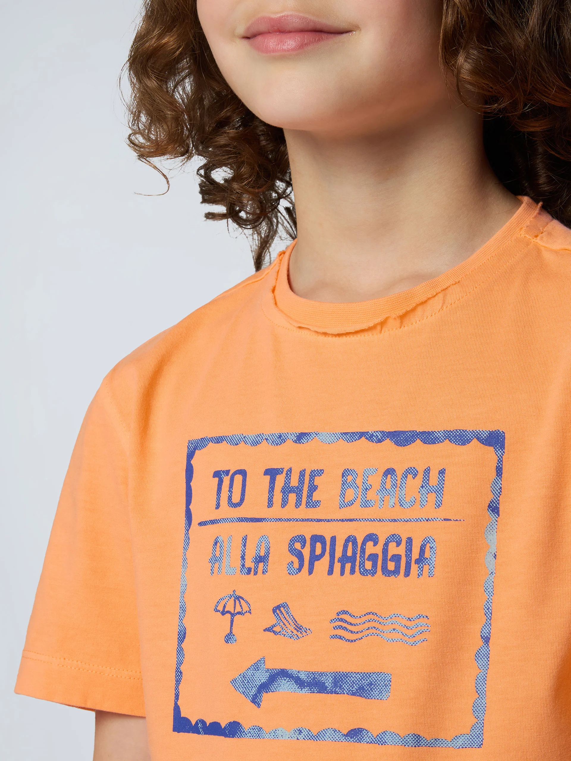 T-shirt with beach print - Image 20