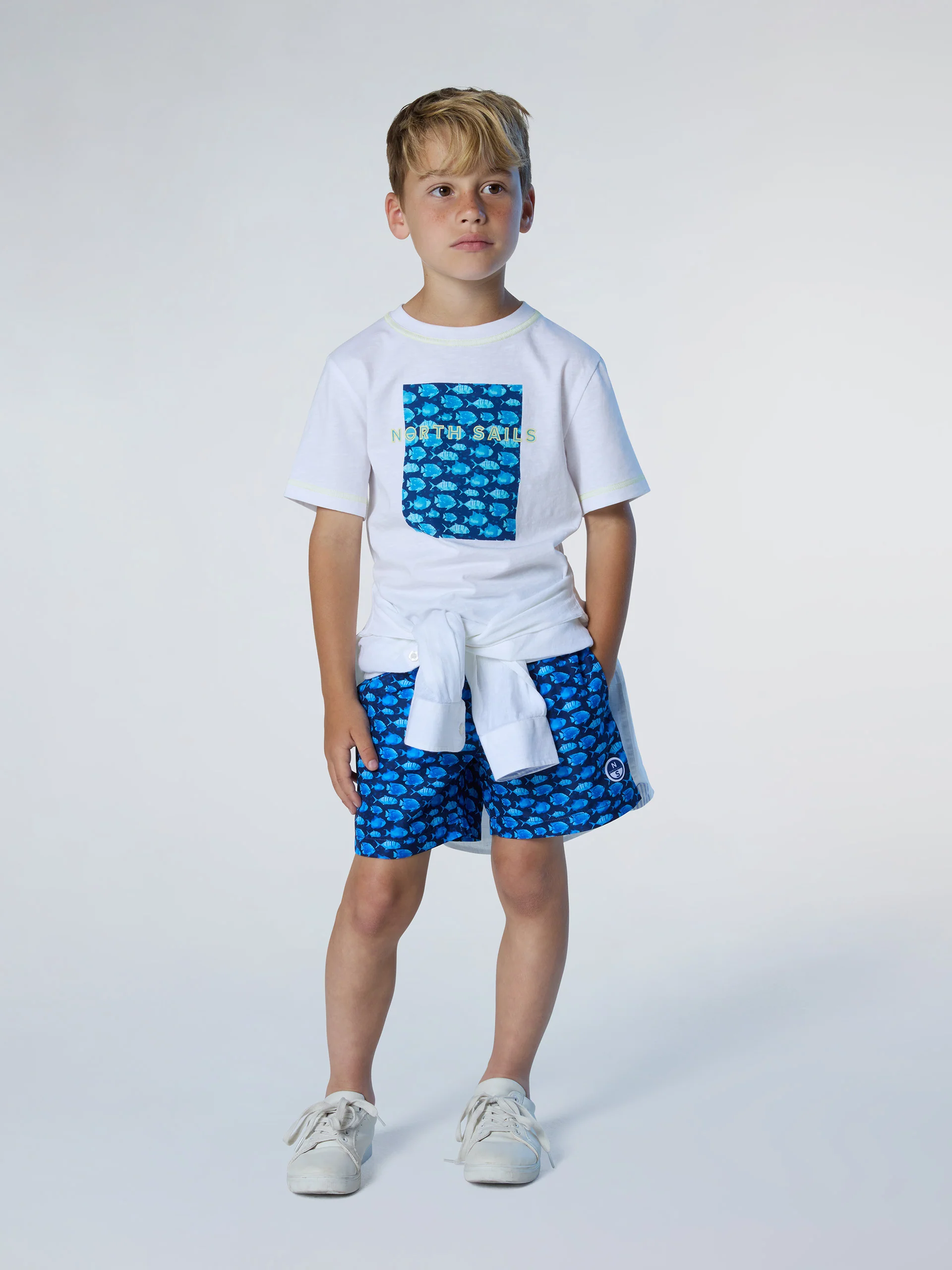 T-shirt with graphic print - Image 10