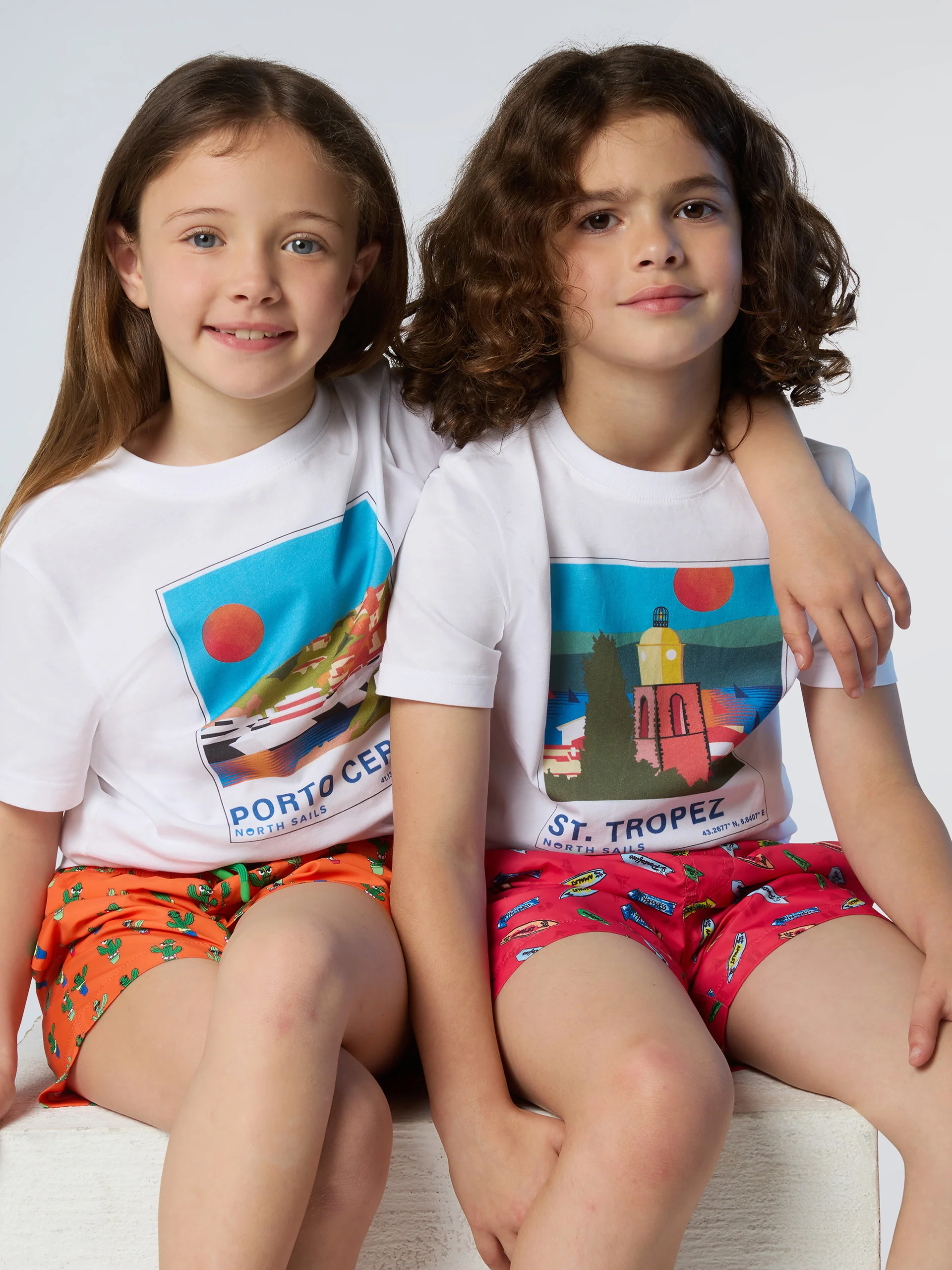 T-shirt with graphic print - Image 13