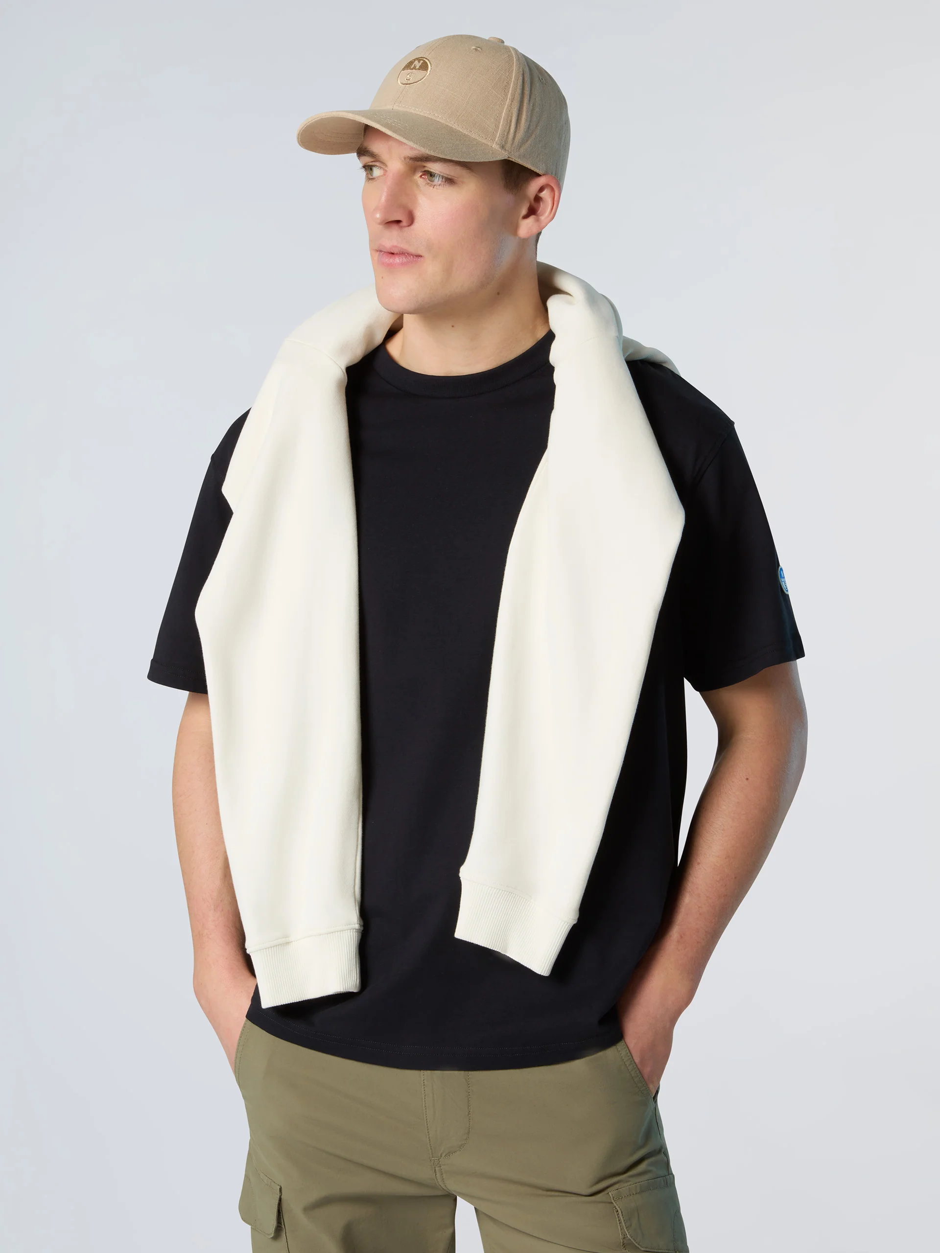 Heavy cotton T-shirt - Image 19
