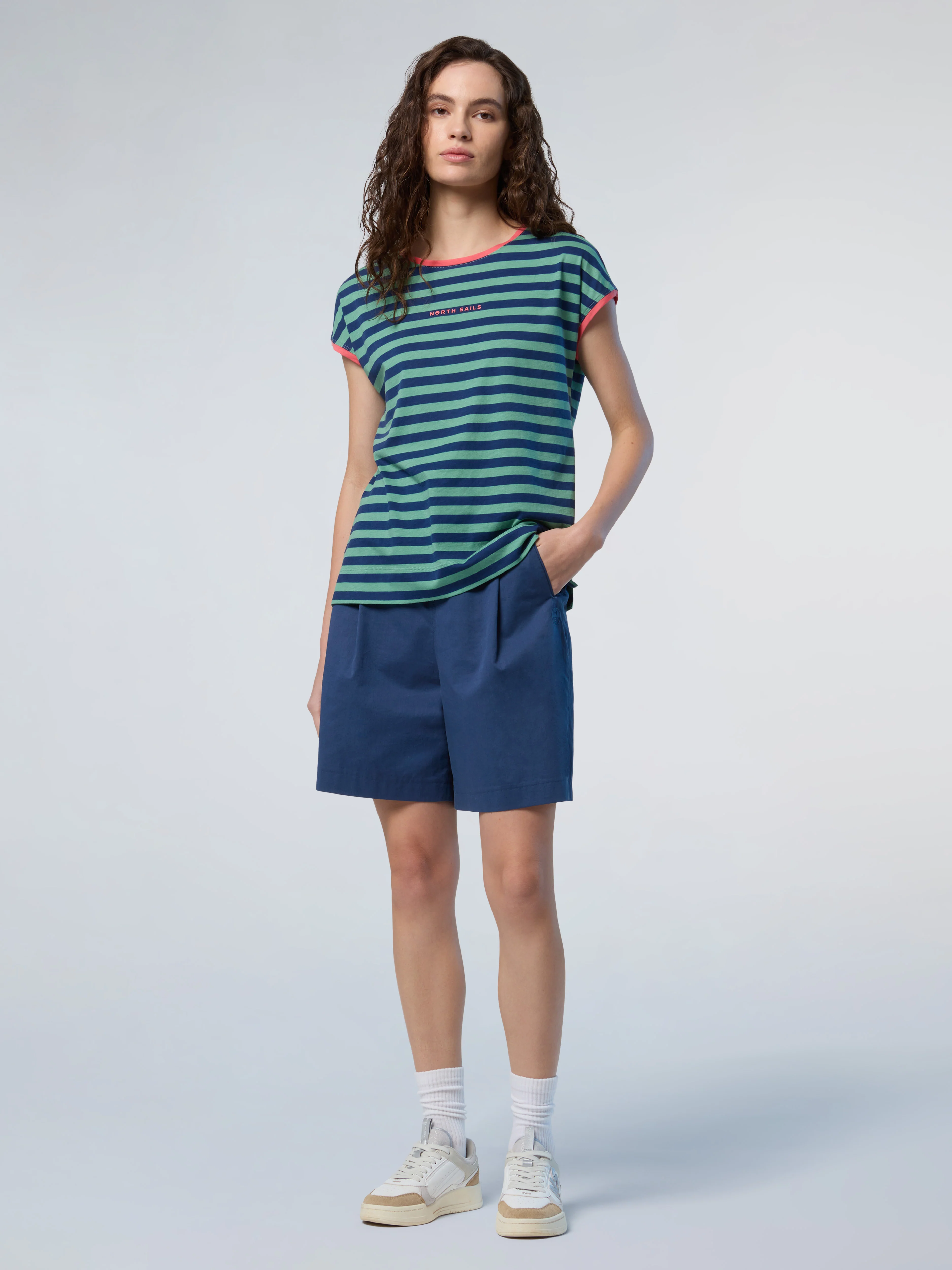 T-shirt with cap sleeves - Image 11