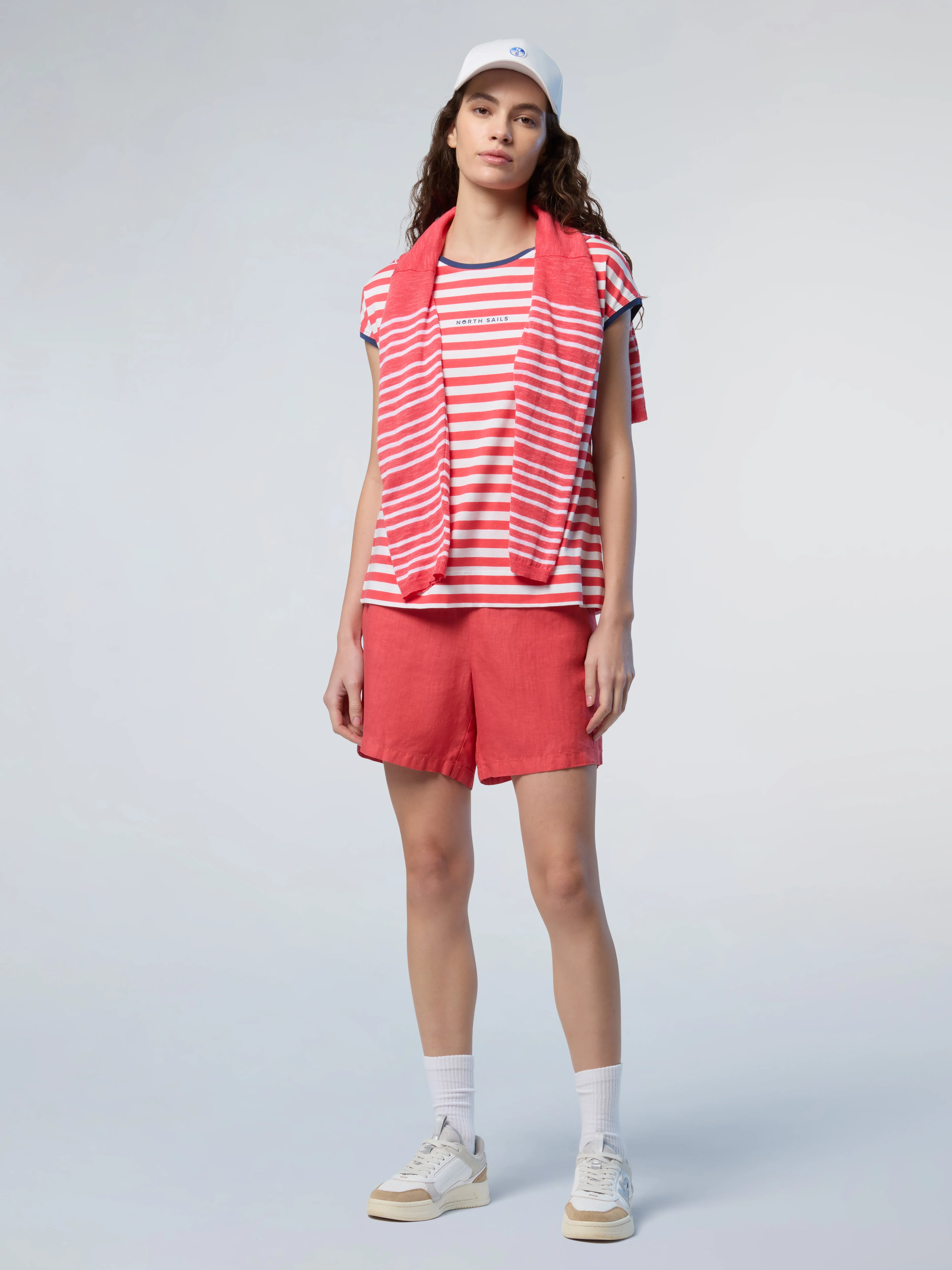T-shirt with cap sleeves - Image 16