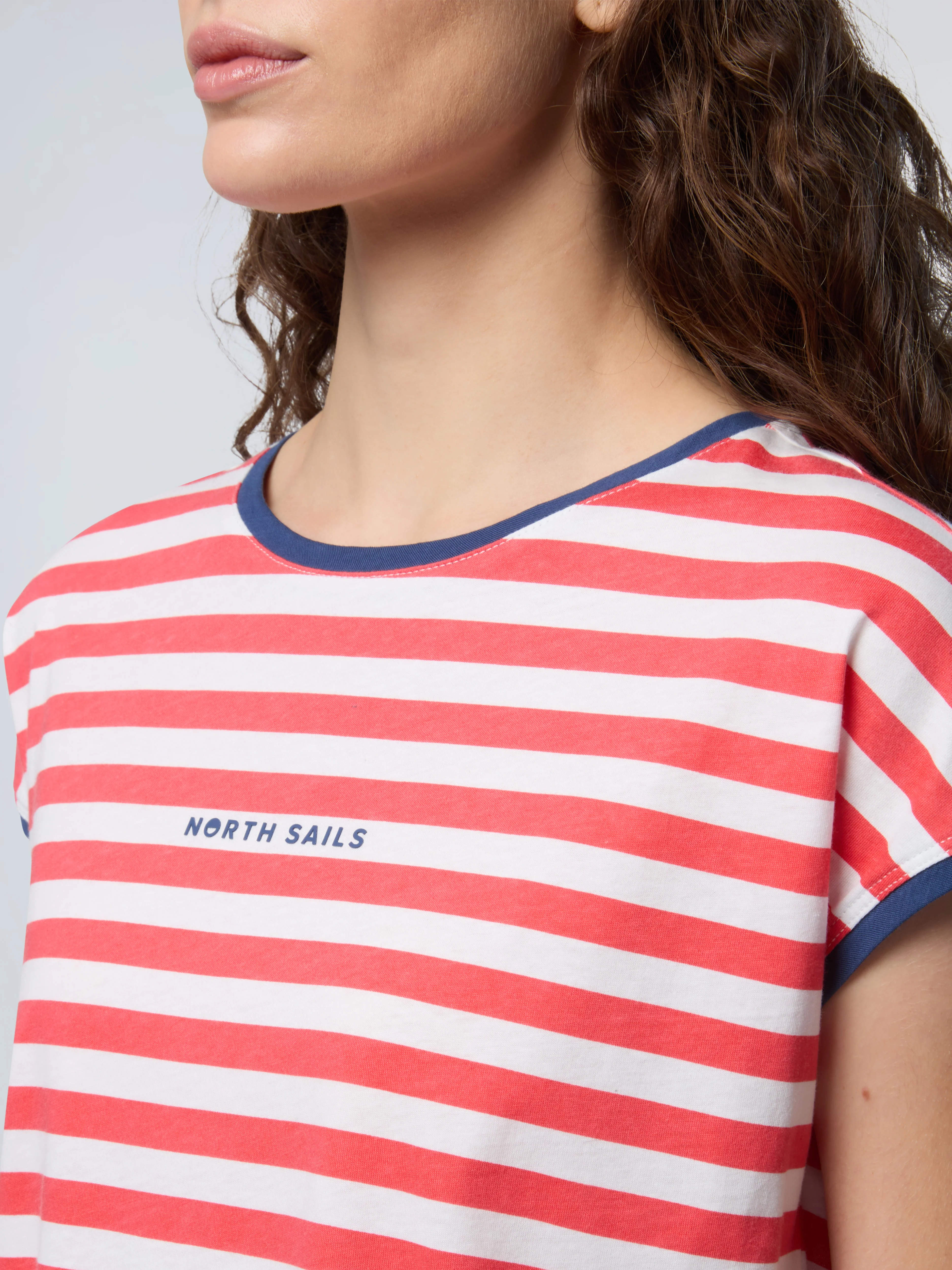 T-shirt with cap sleeves - Image 17