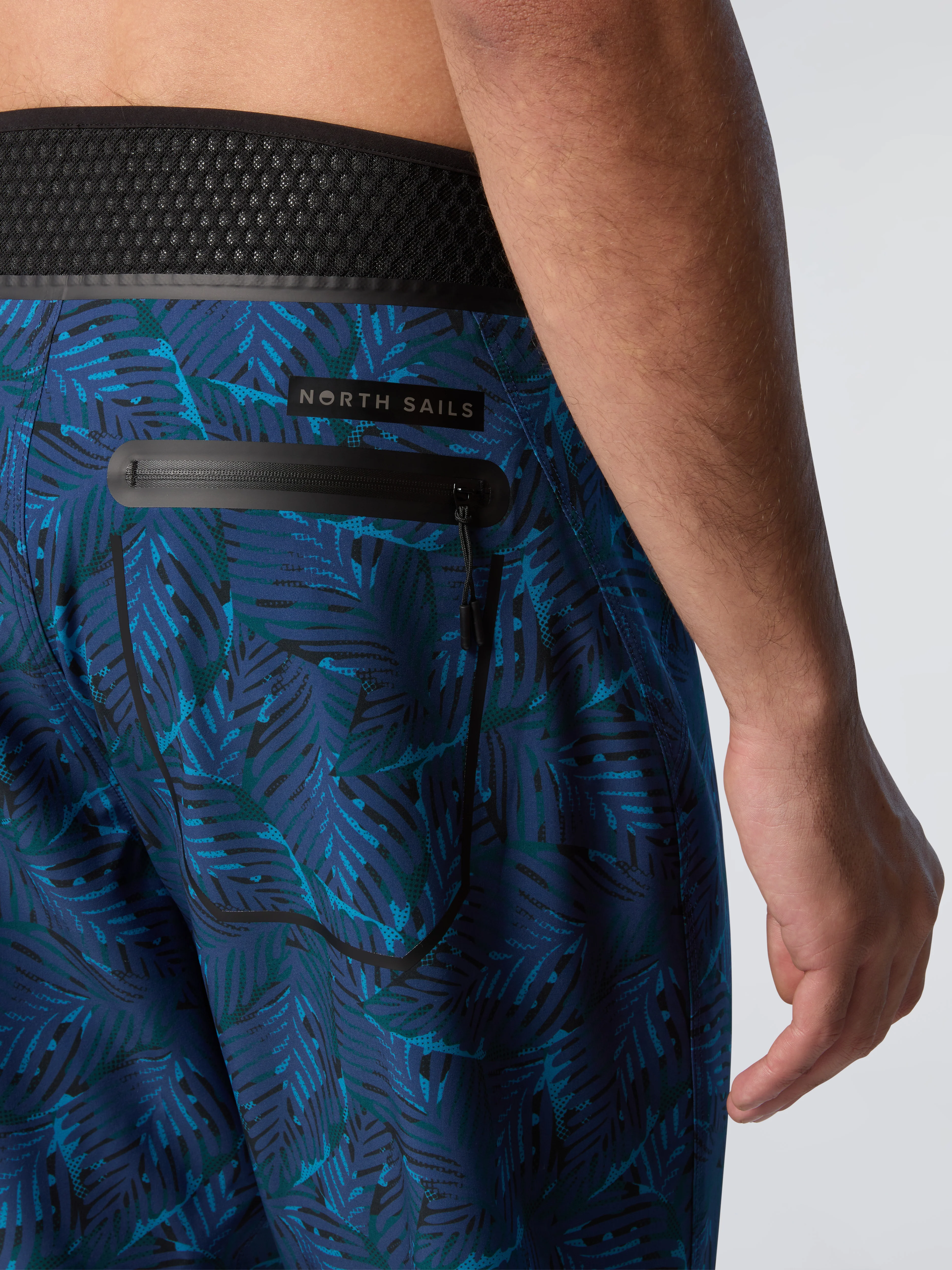 Board shorts with 3D motion waist - Image 7