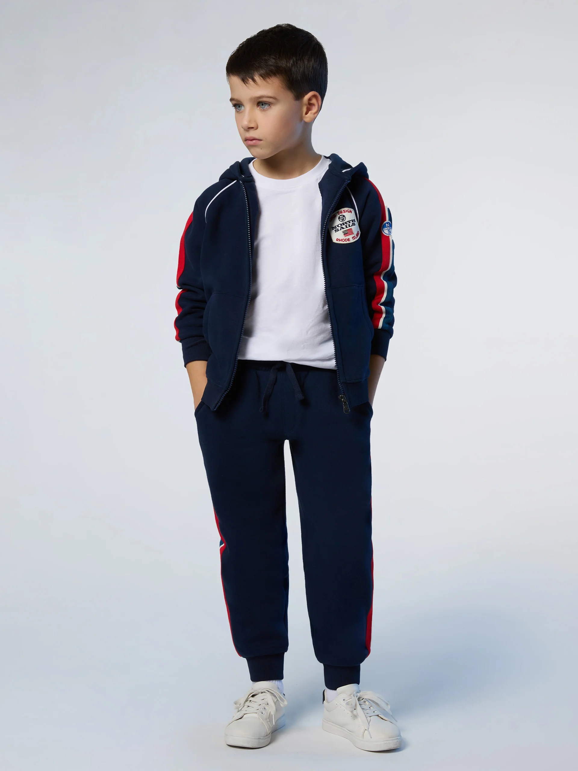 Tracksuit with upcycled patch - Image 5