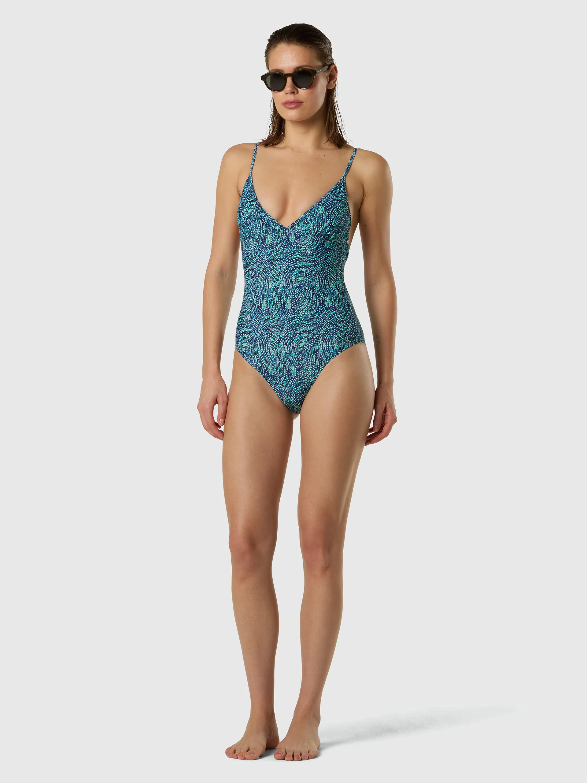 Scoop-back triangle swimsuit - Image 11