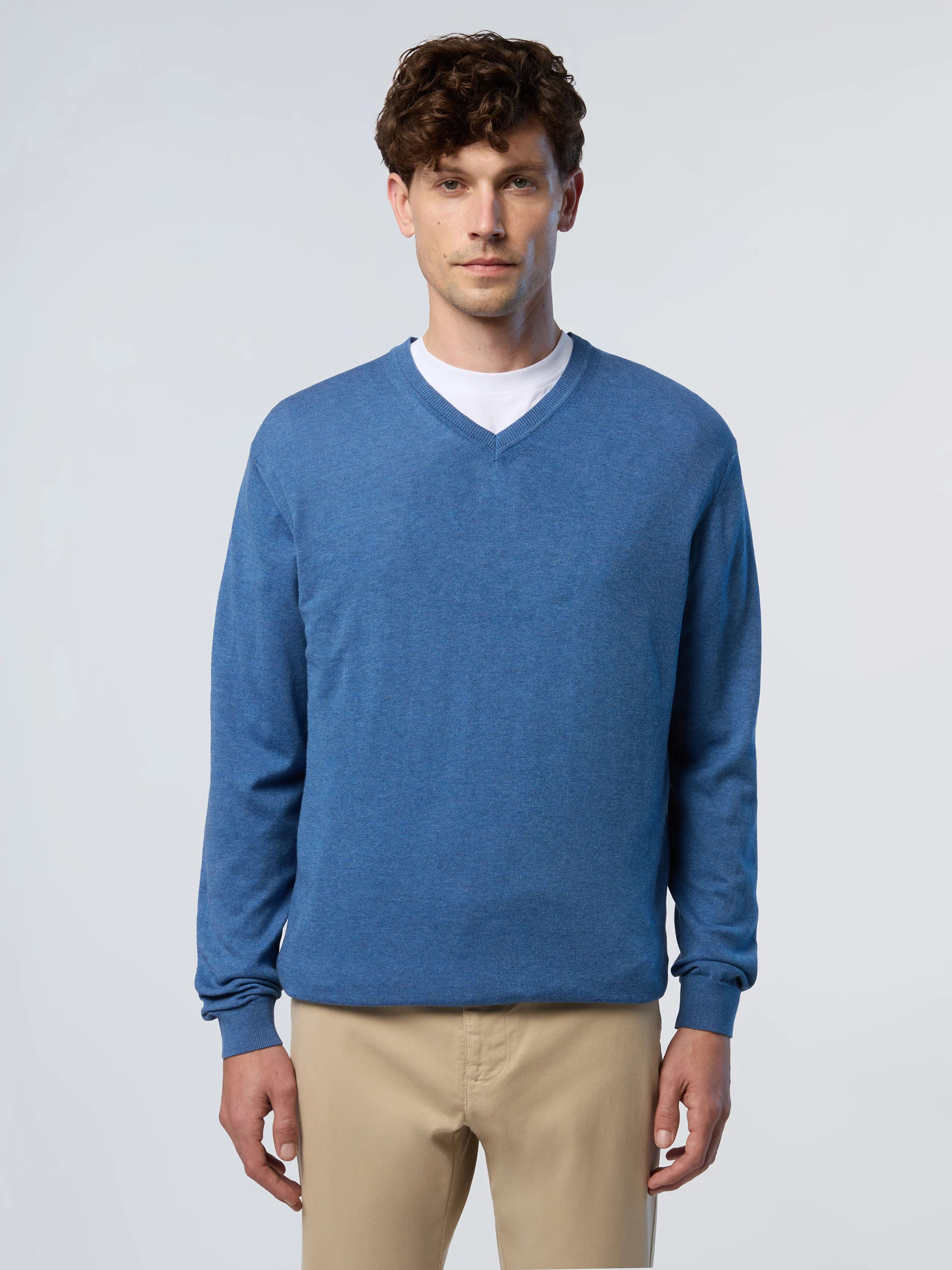V-neck sweater with logo label - Image 7