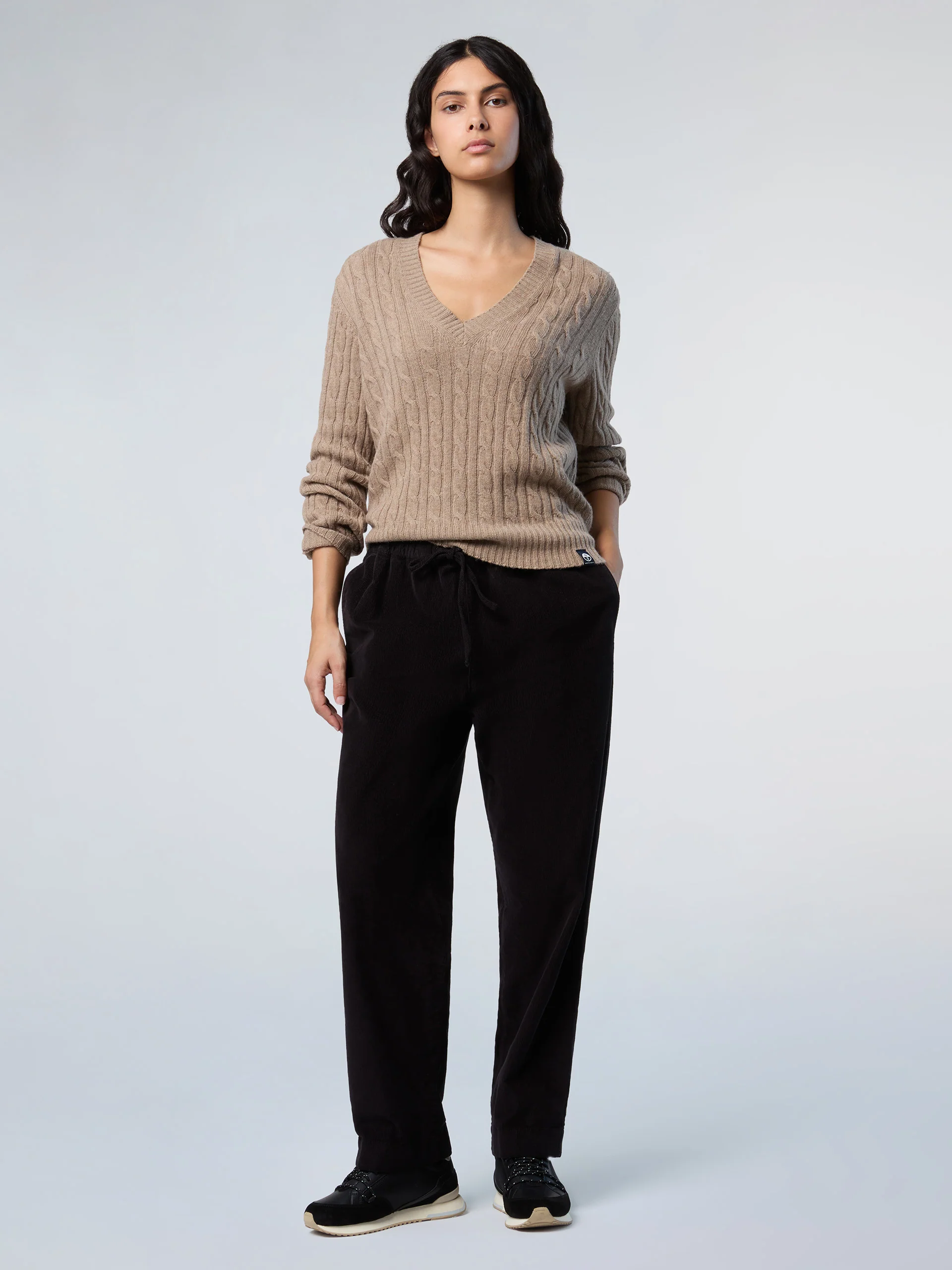 Cashmere Aran V-neck sweater - Image 12