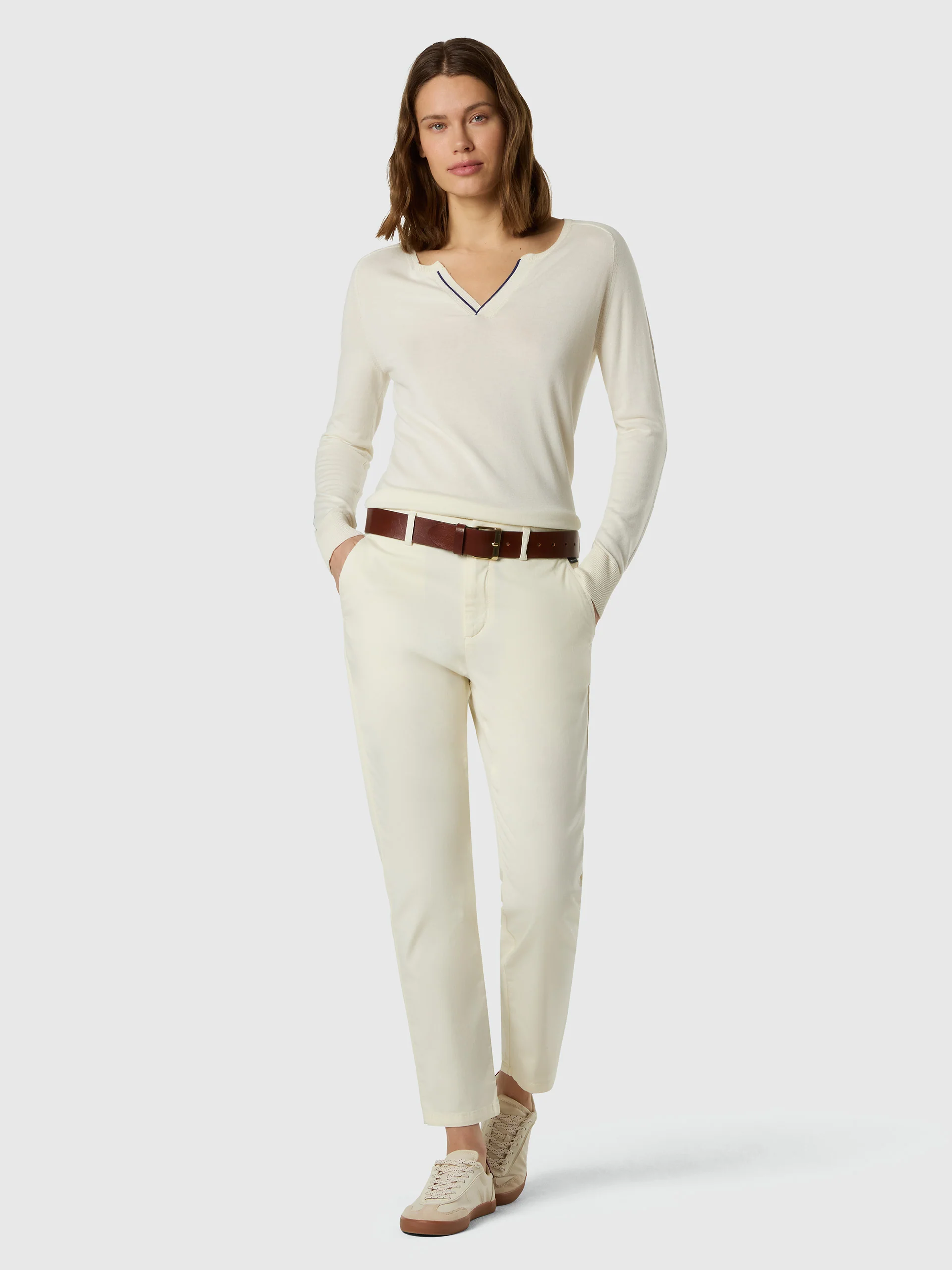 Viscose-cotton V-neck sweater - Image 5