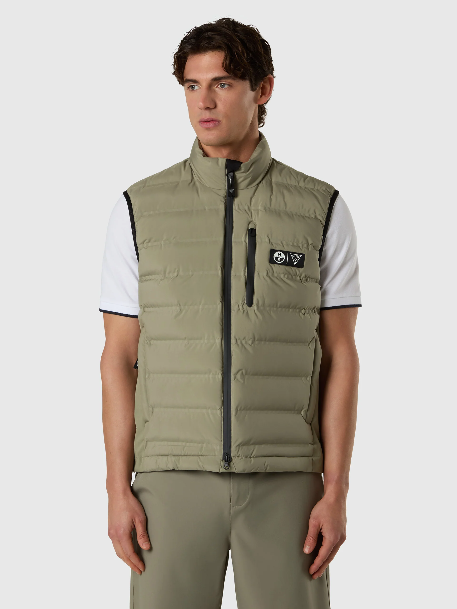 GUESS X NORTH SAILS VEST - Image 16