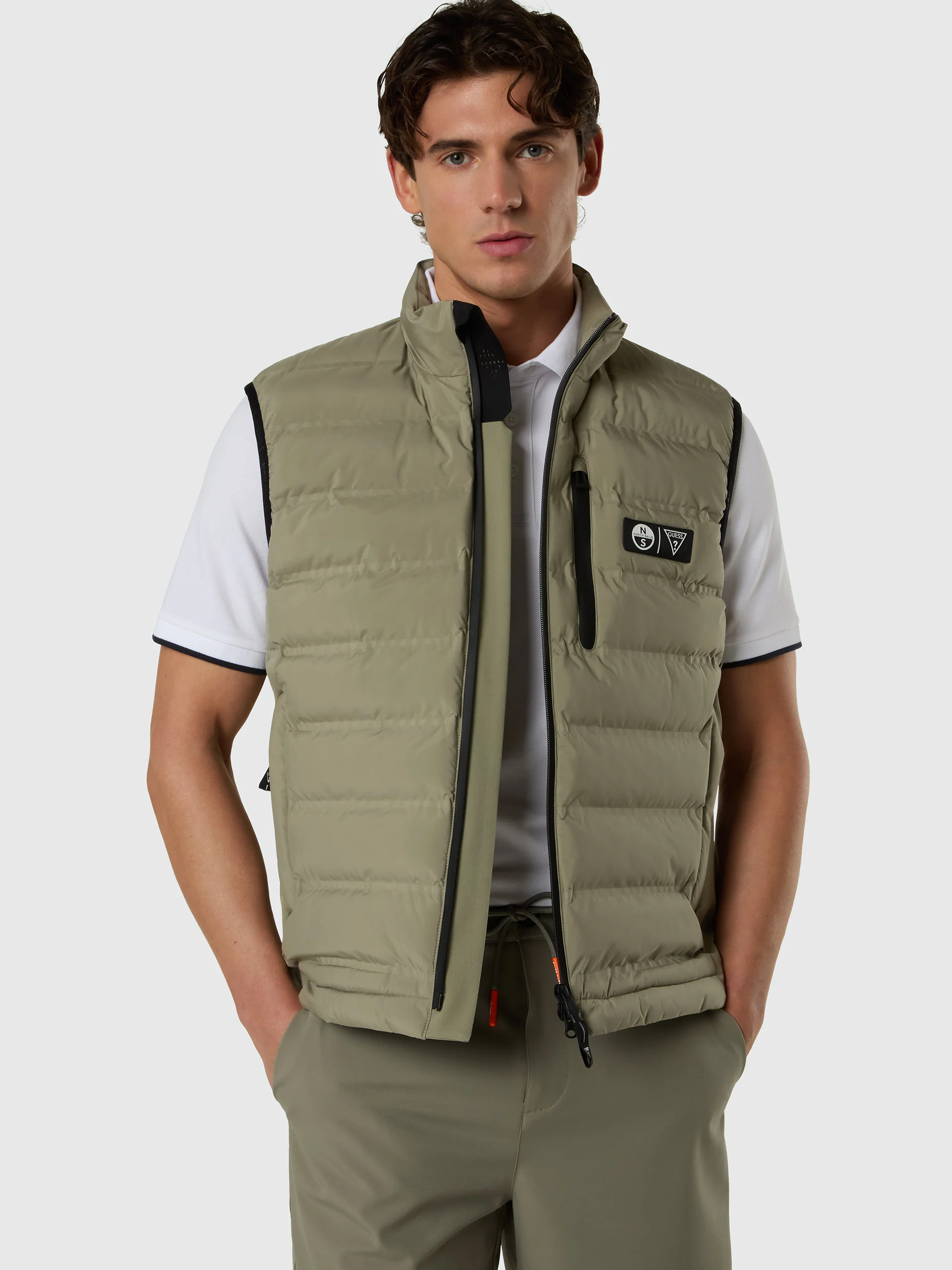 GUESS X NORTH SAILS VEST - Image 17