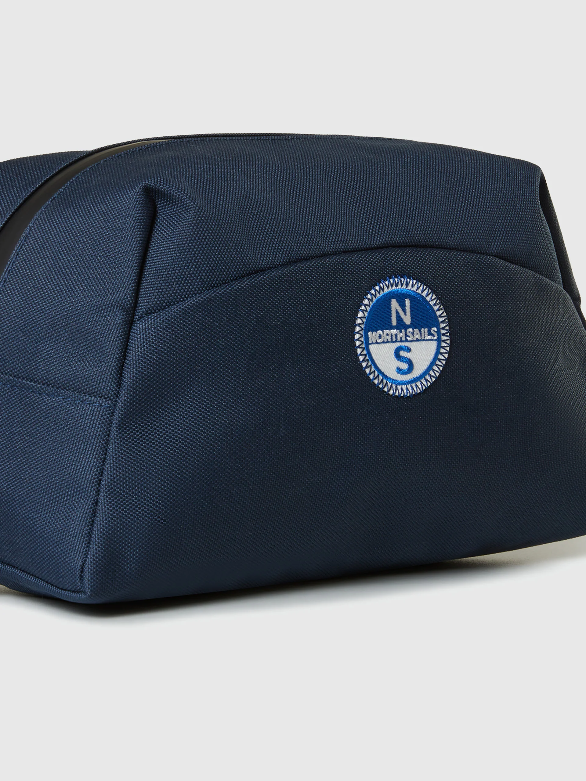 Waterproof canvas wash bag - Image 3