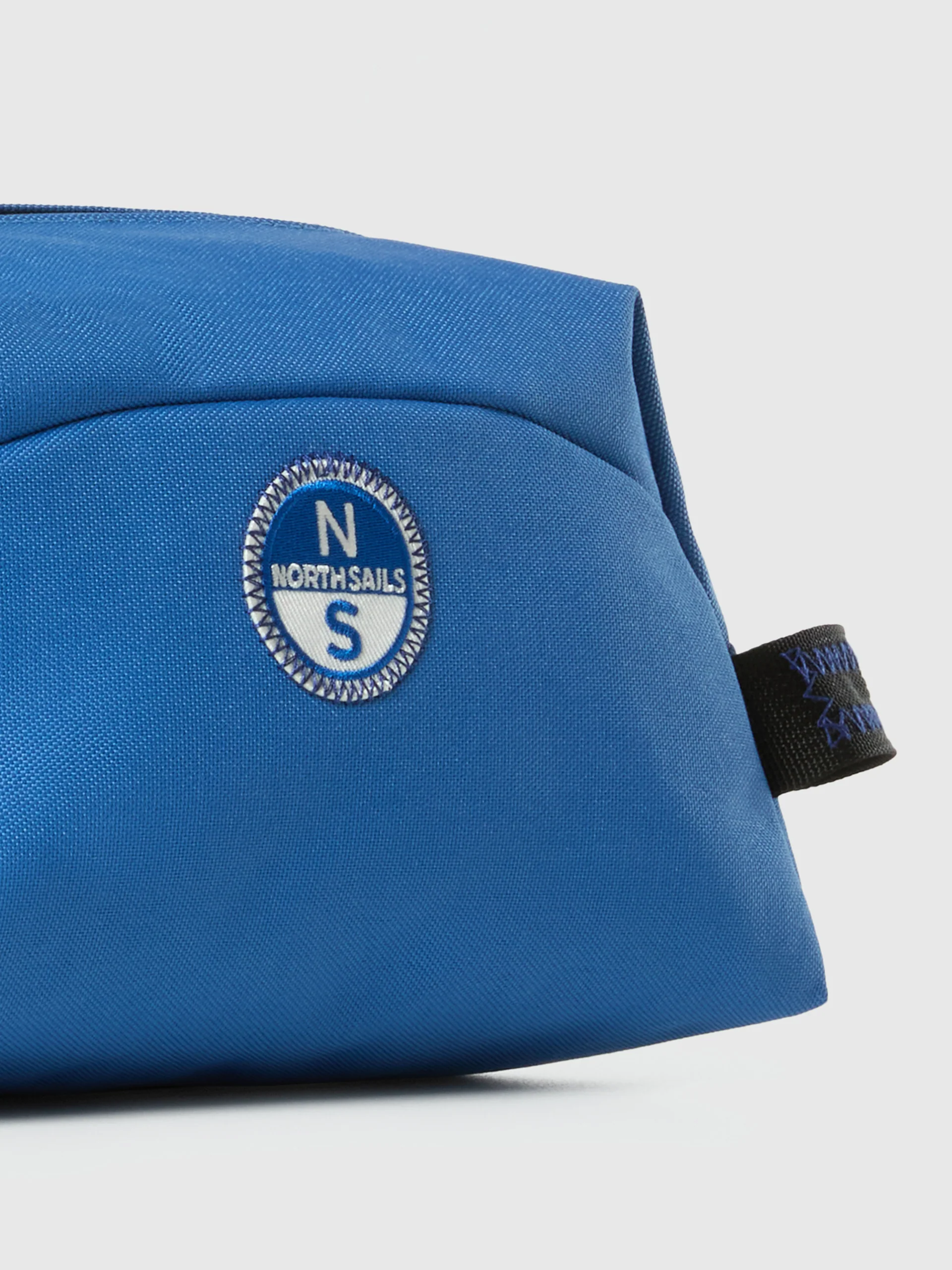 Waterproof canvas wash bag - Image 5